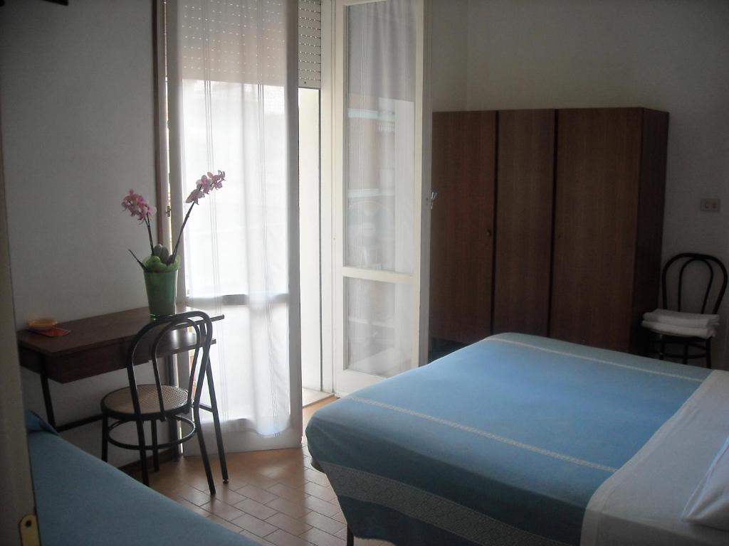 Hotel Mirella Rimini Szoba fotó