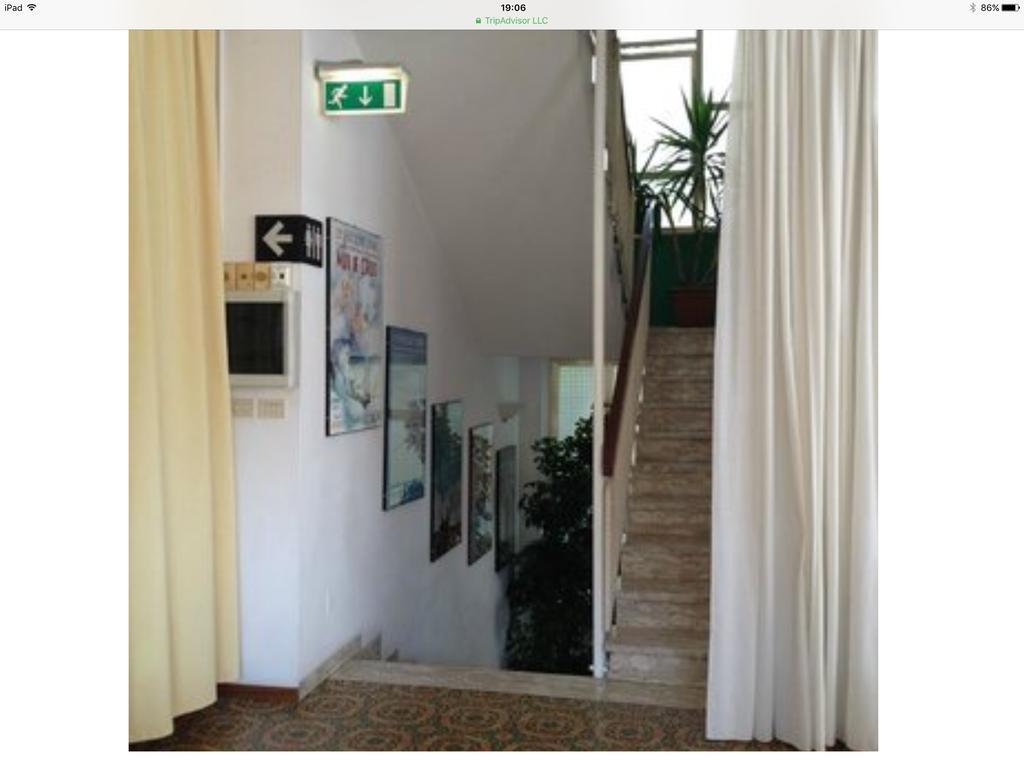 Hotel Mirella Rimini Kültér fotó
